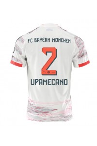 Bayern Munich Dayot Upamecano #2 Fotballdrakt Borte Klær 2025-26 Korte ermer